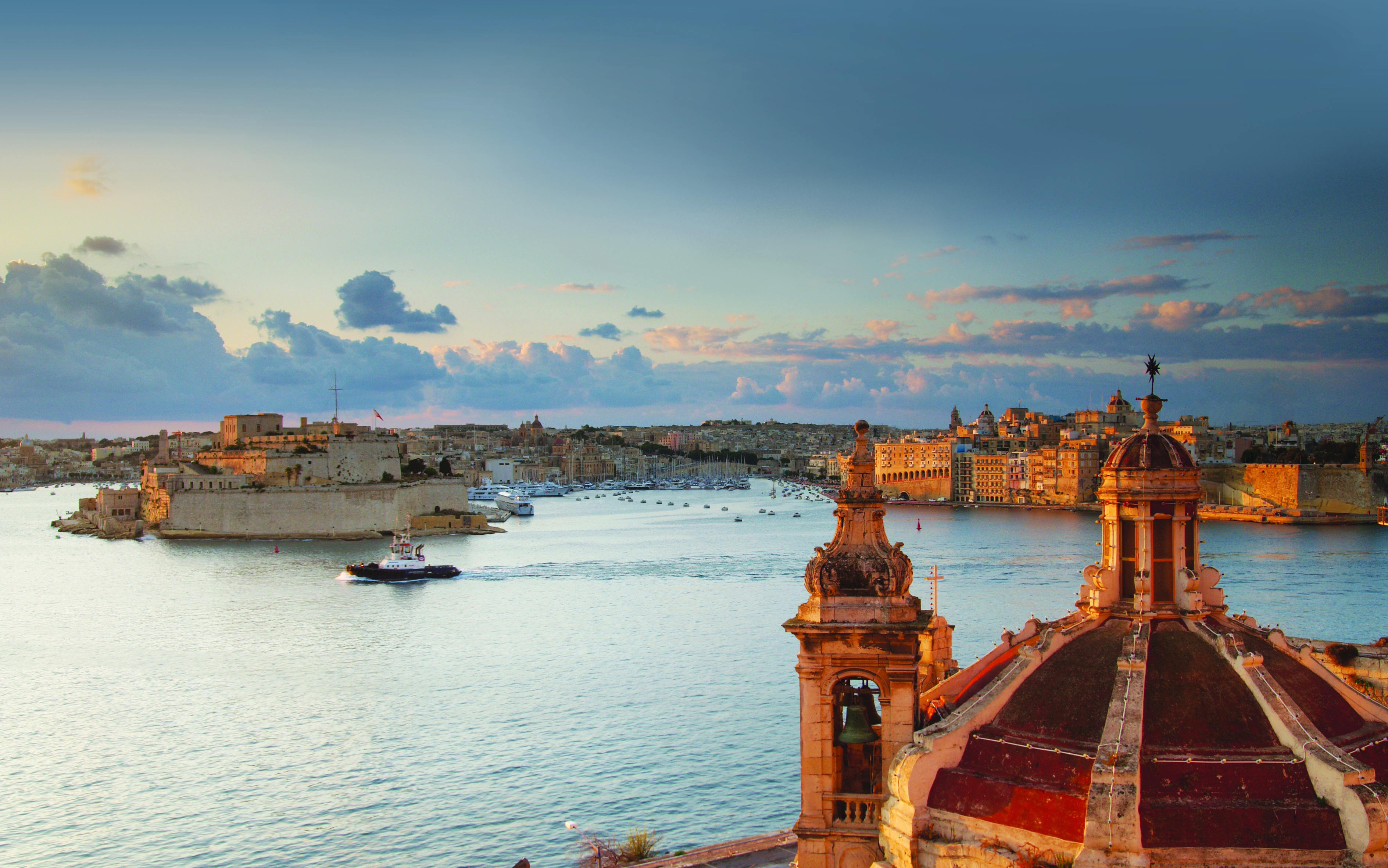 RF_Malta_Valletta_iStock_000009470286extra sky.jpg
