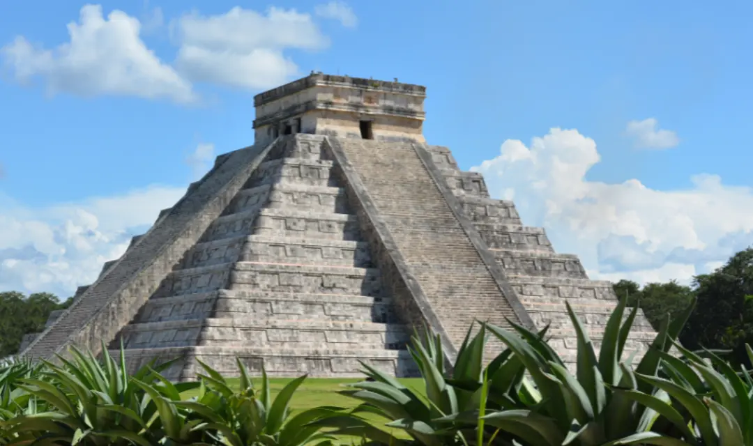 SLMEXI Chichen Itza 800X500