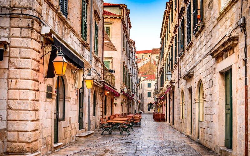 Croatia-Dubrovnik-Stradun-800x500